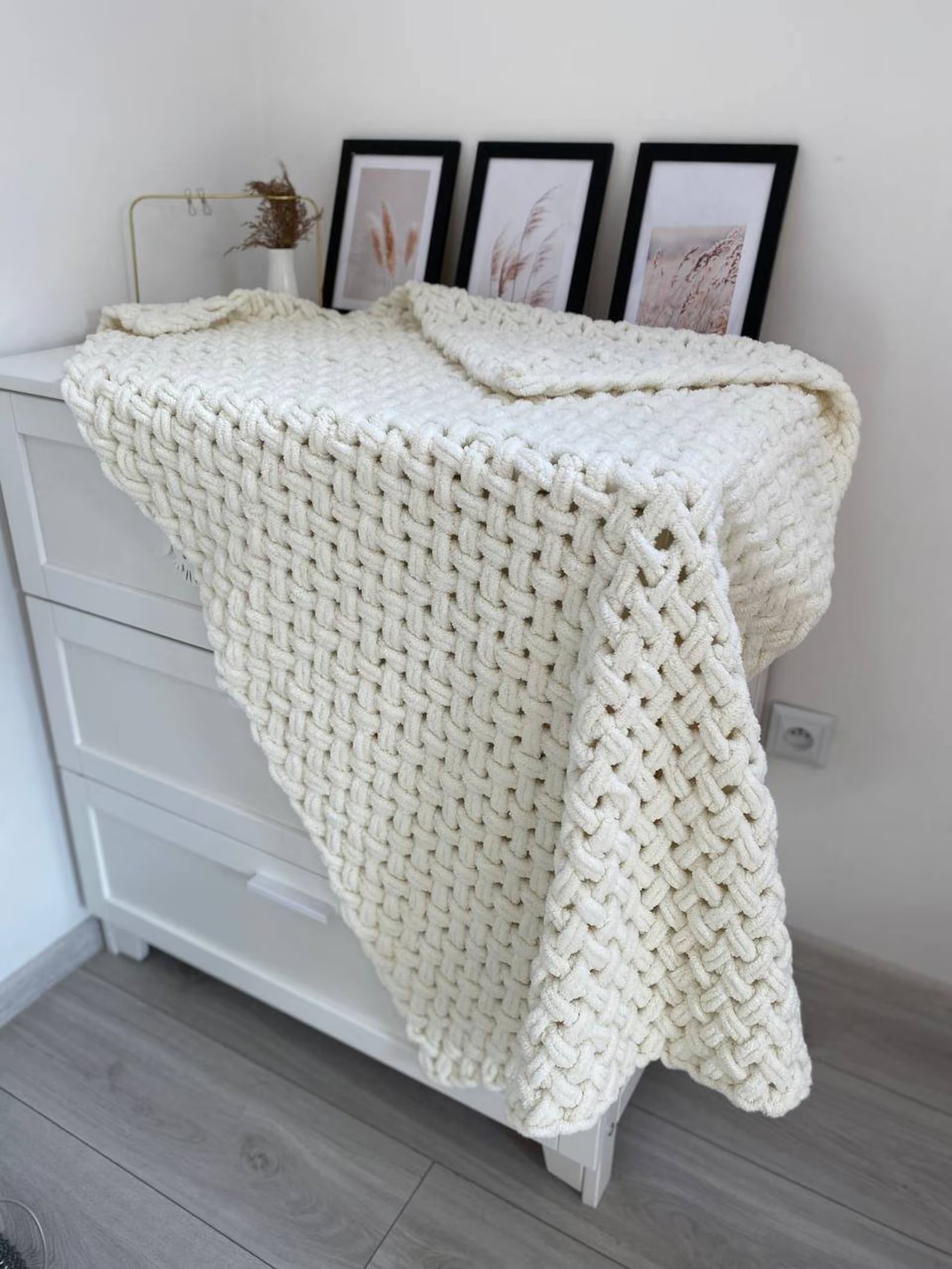 Handmade Puffy Throw Blanket